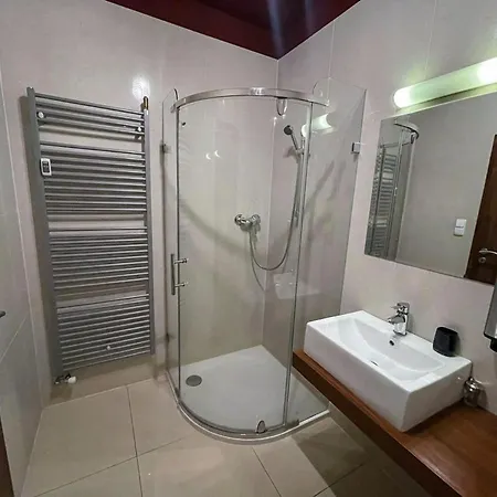 Jointatry Sk - One And Two Bedroom * Велька-Ломница