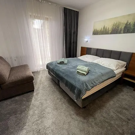 Jointatry Sk - One And Two Bedroom Велька-Ломница