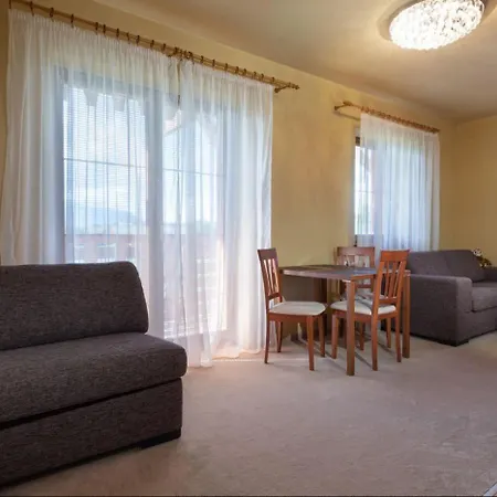 Jointatry Sk - One And Two Bedroom * Велька-Ломница