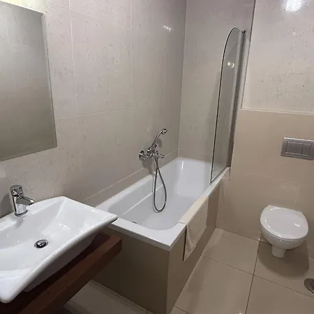Jointatry Sk - One And Two Bedroom Апартаменты