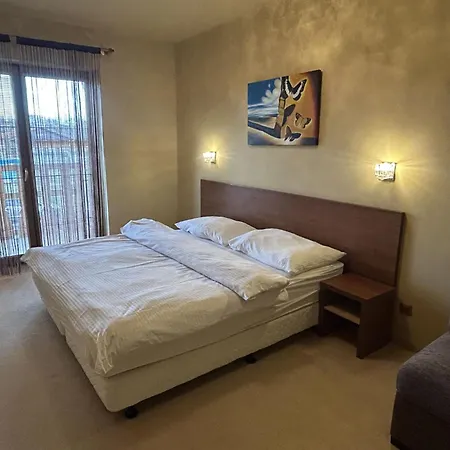 Jointatry Sk - One And Two Bedroom Велька-Ломница