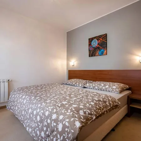 Jointatry Sk - One And Two Bedroom *